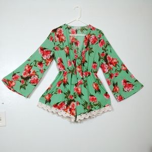 AUDREY 3+1 Bell Sleeve Romper Women's Size L Green Floral Print